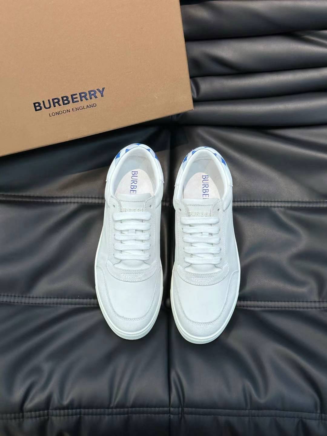 BURBERRY SNEAKER