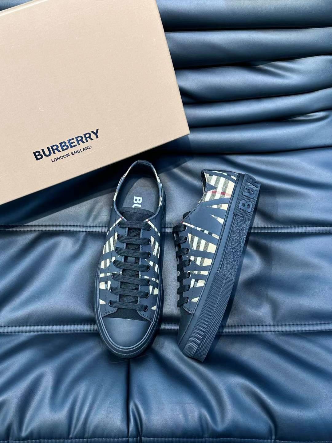 Burberry Sneaker