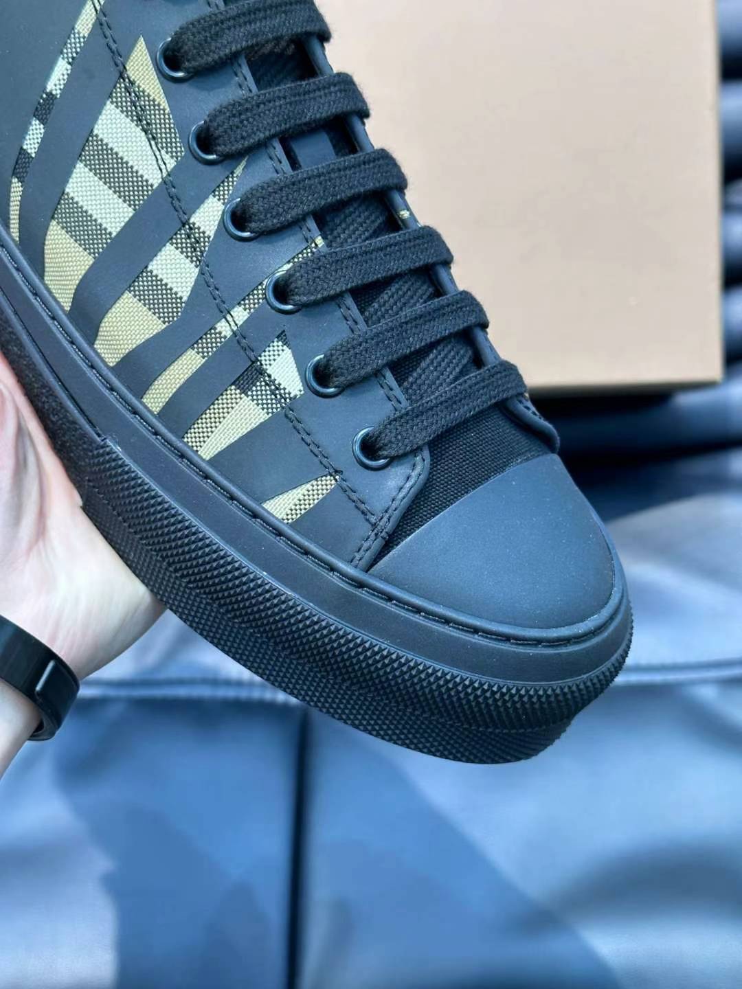 Burberry Sneaker