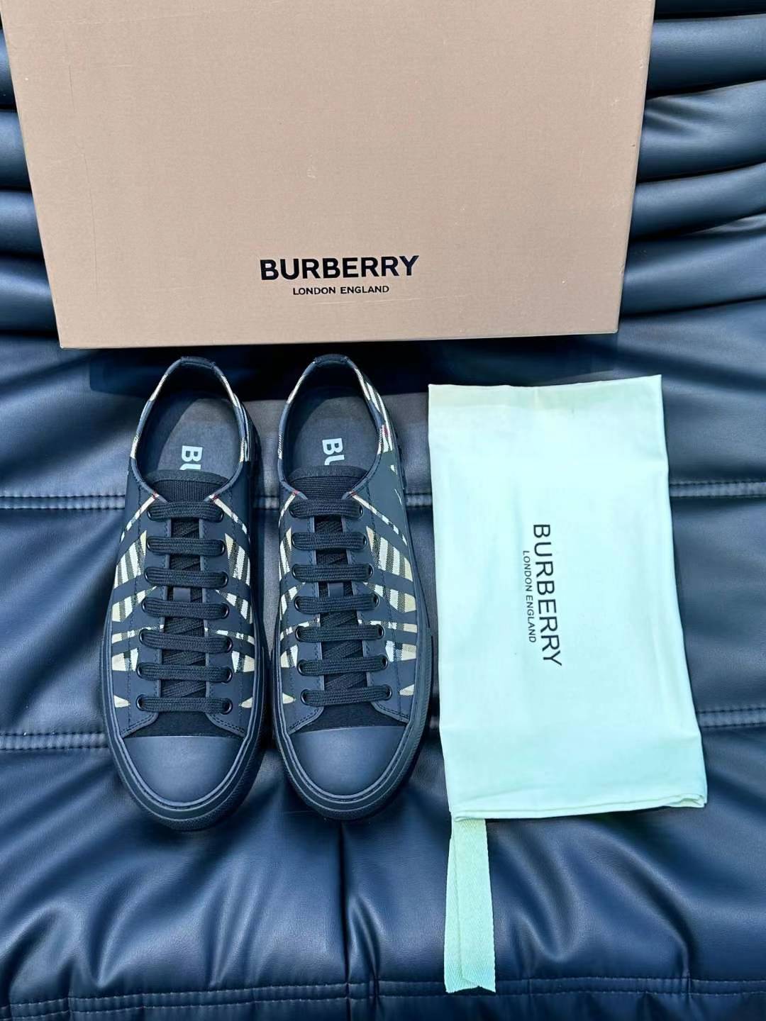 Burberry Sneaker