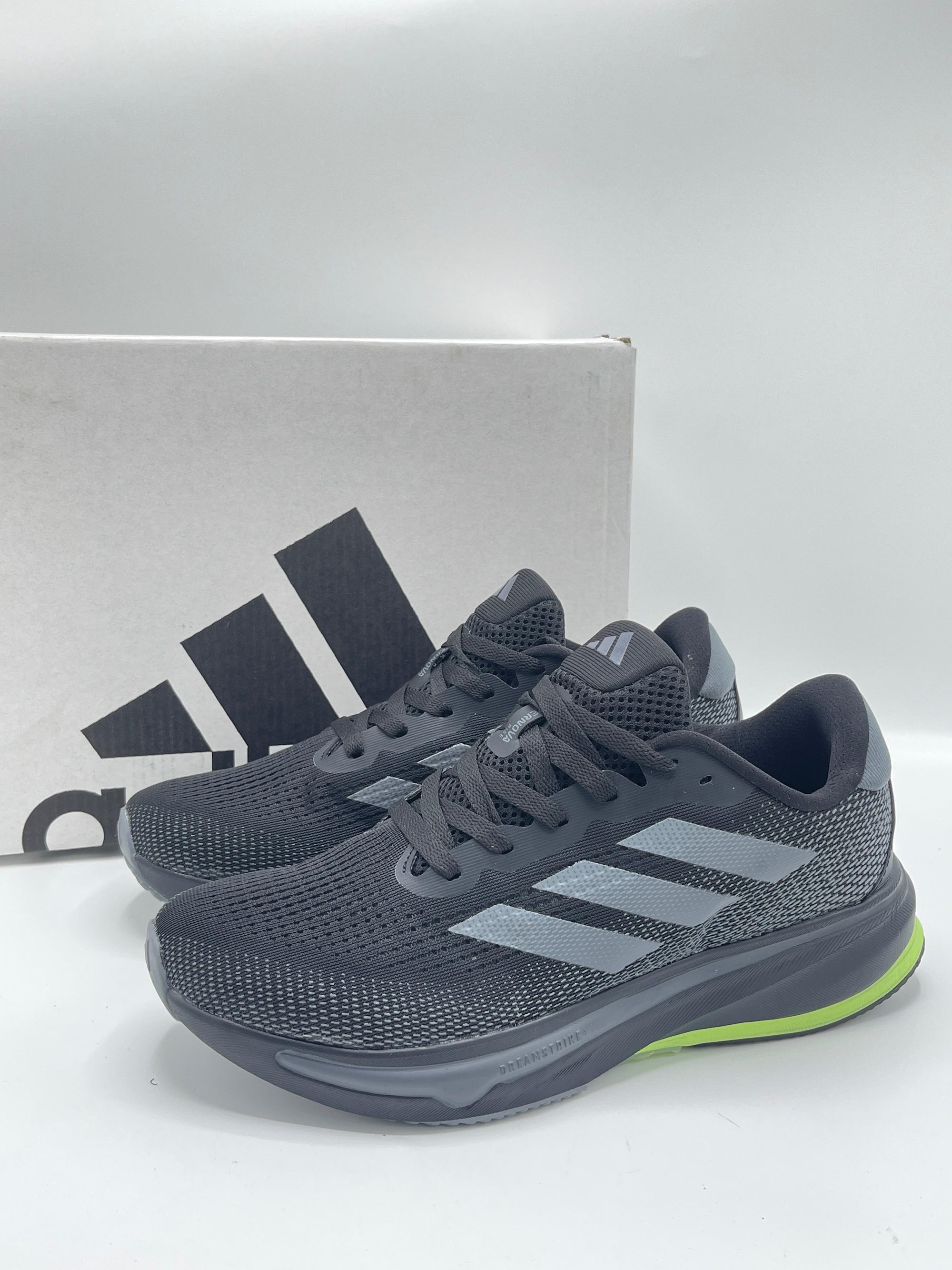 ADIDAS Supernova