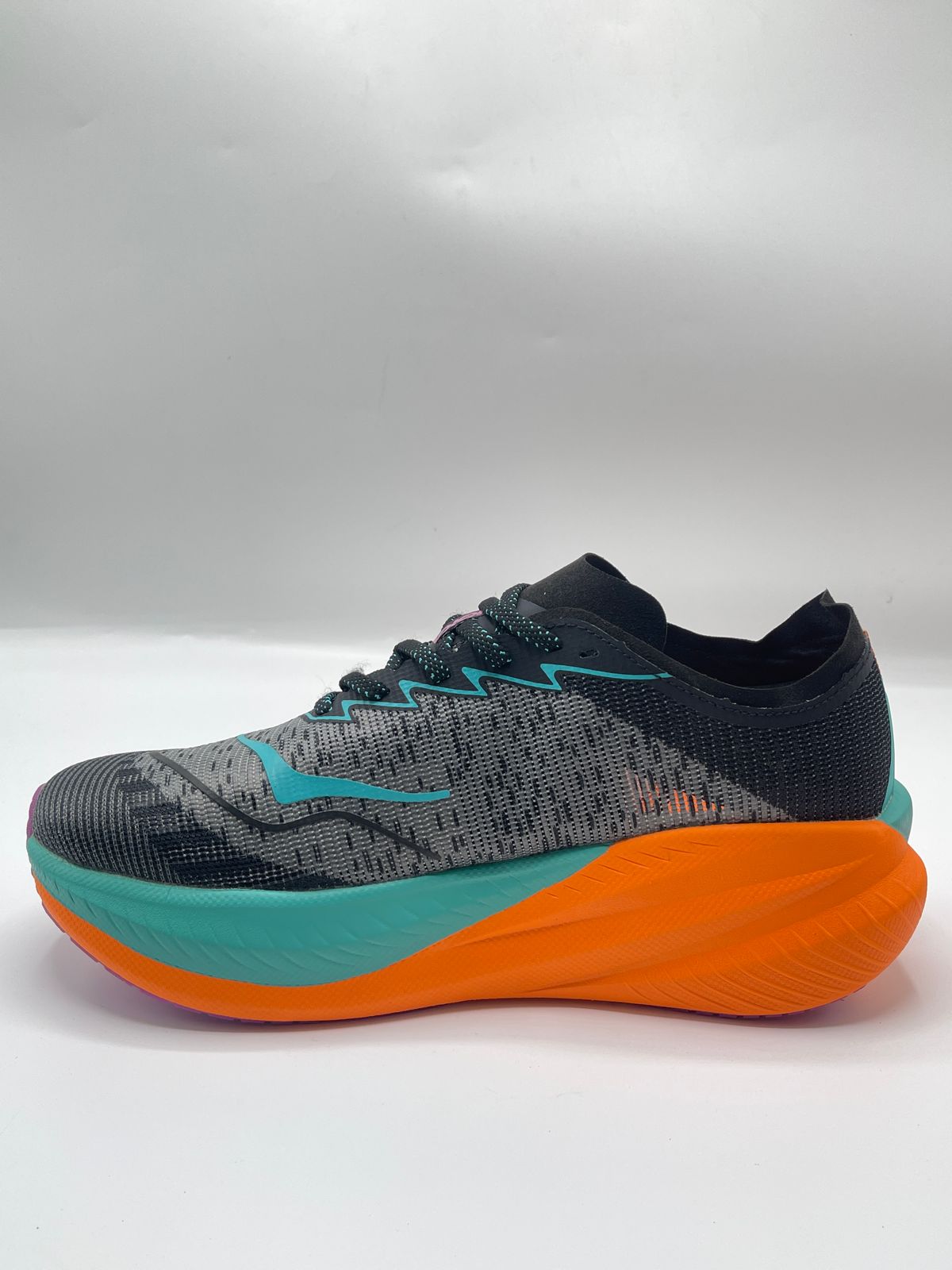 HOKA ONE MACH X2
