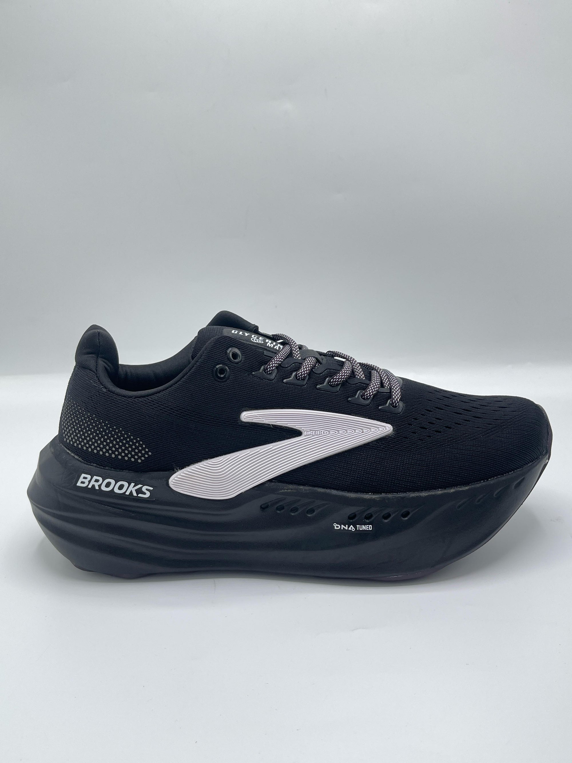 BROOKS