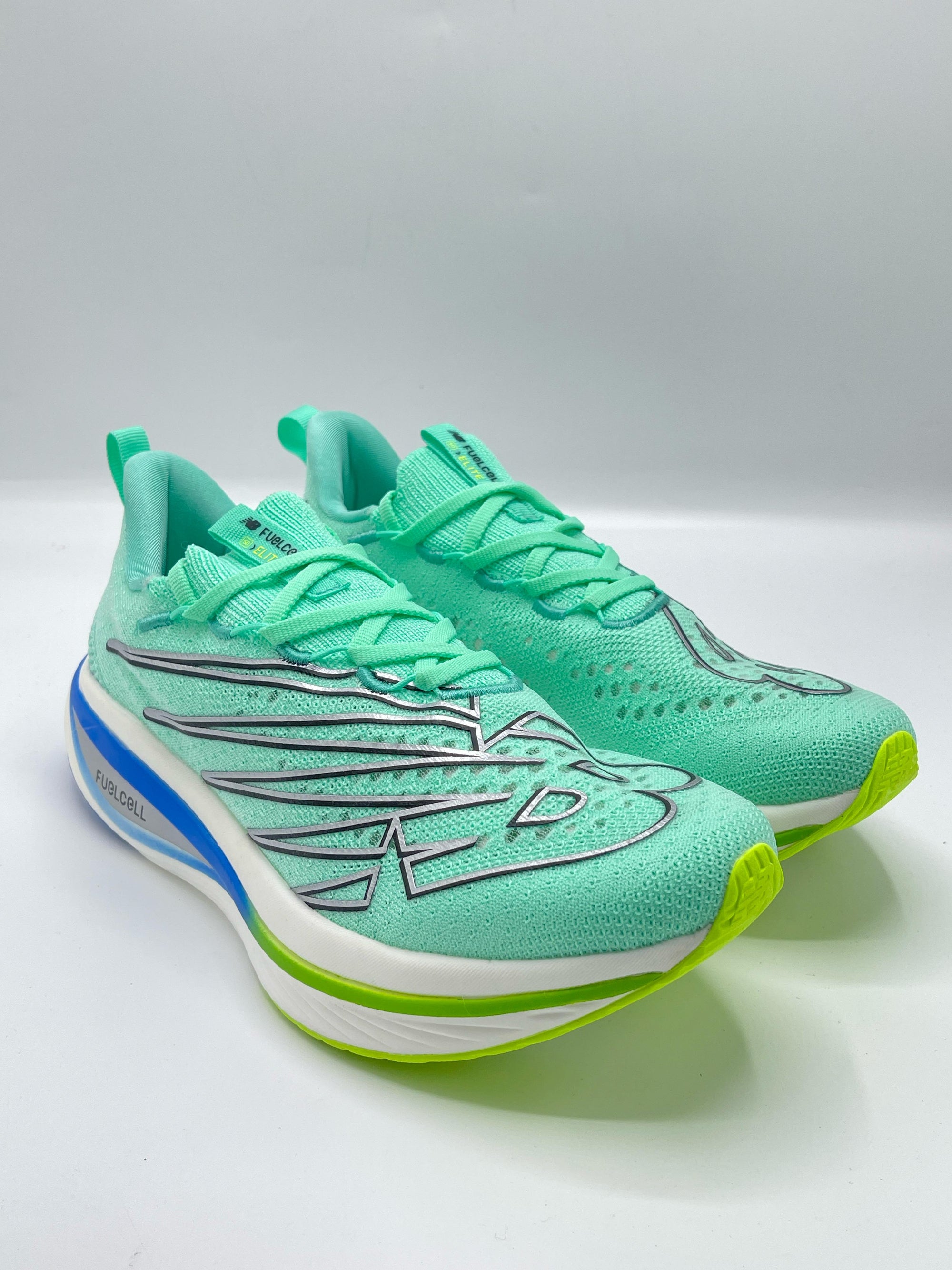 NEW BALANCE V3