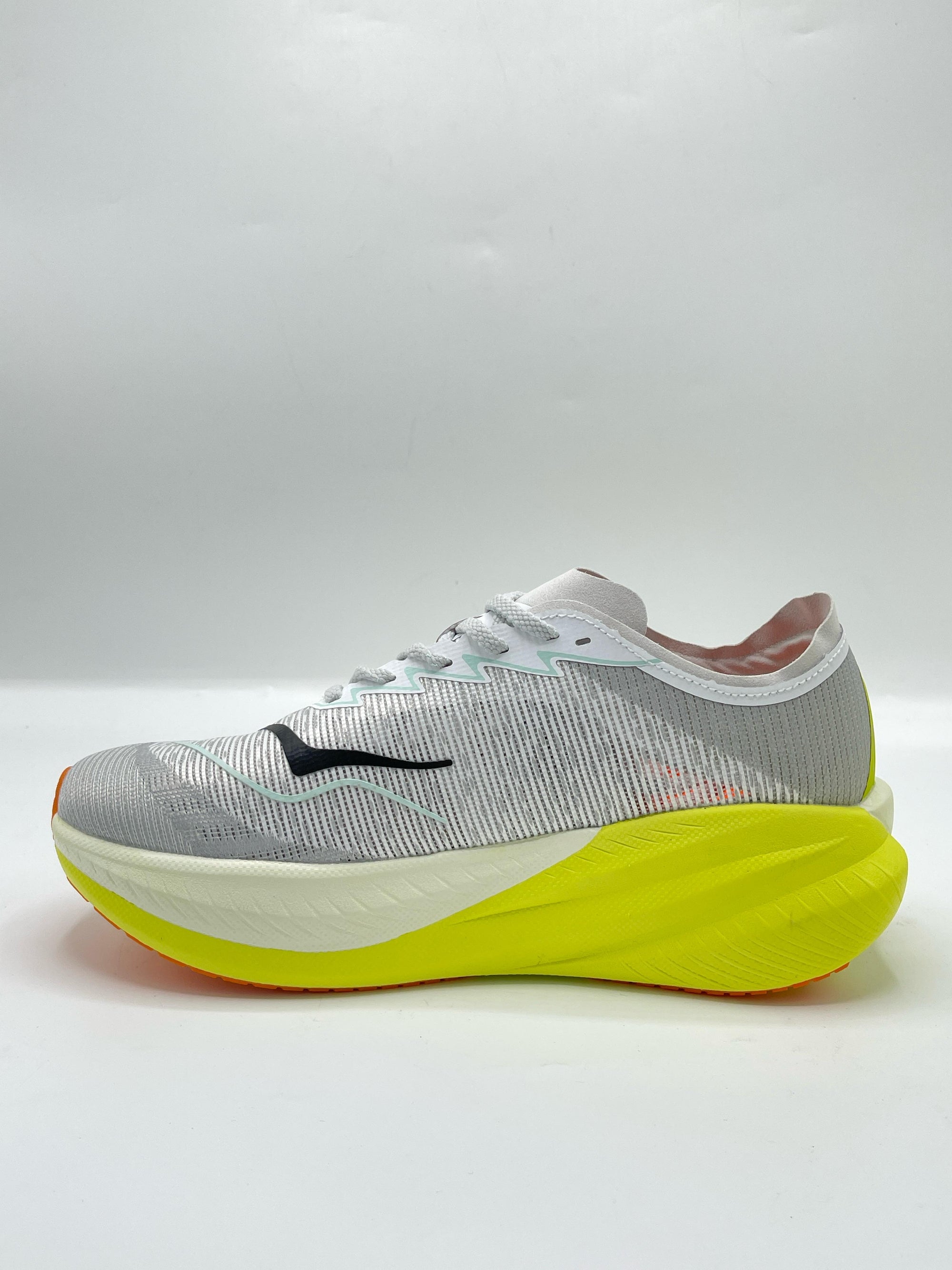 Hoka Mach x2