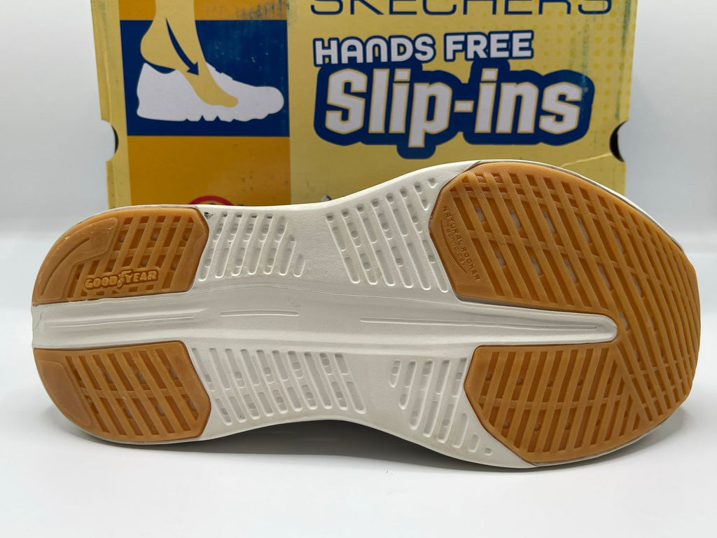 Skechers