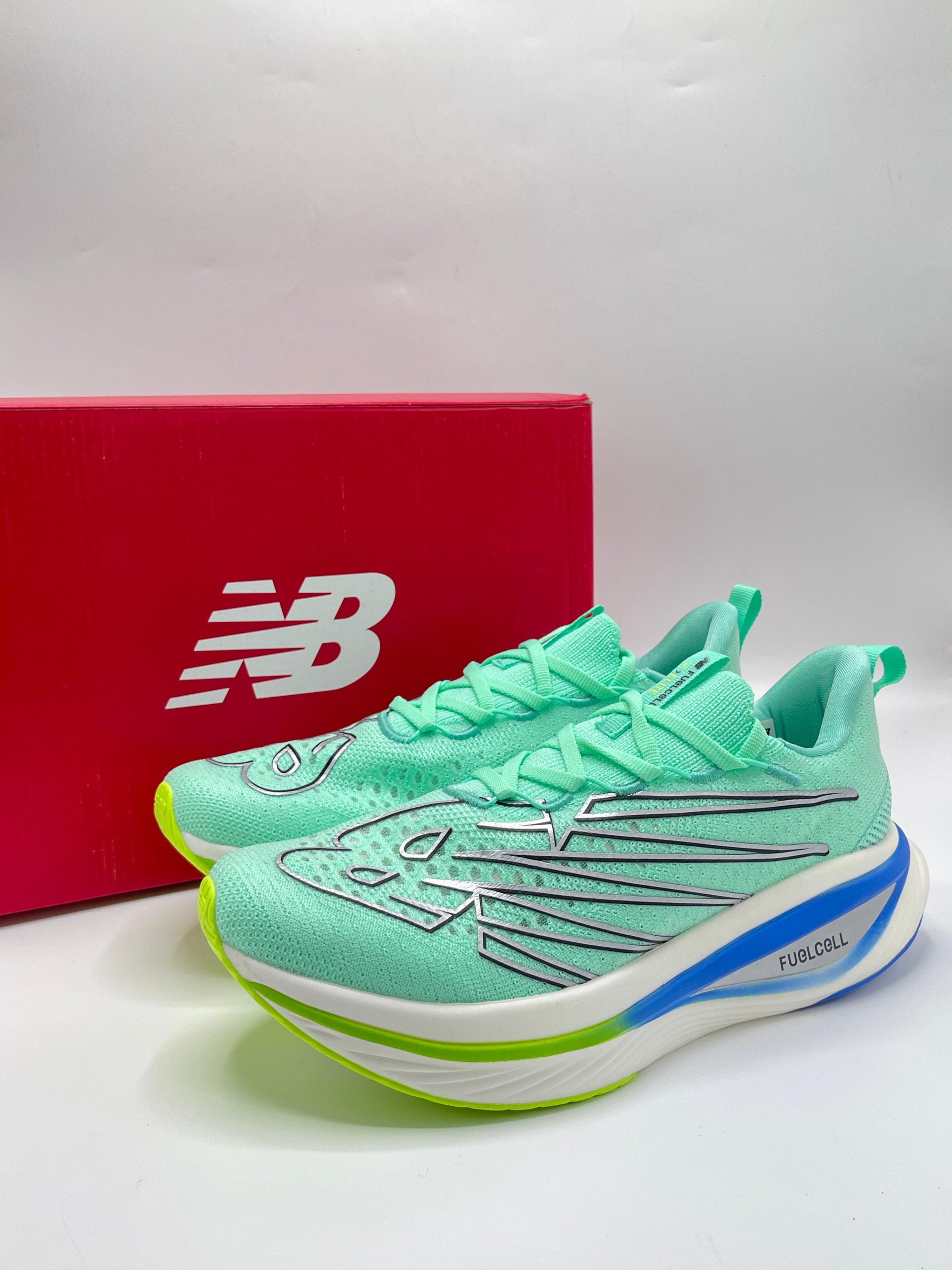 NEW BALANCE V3